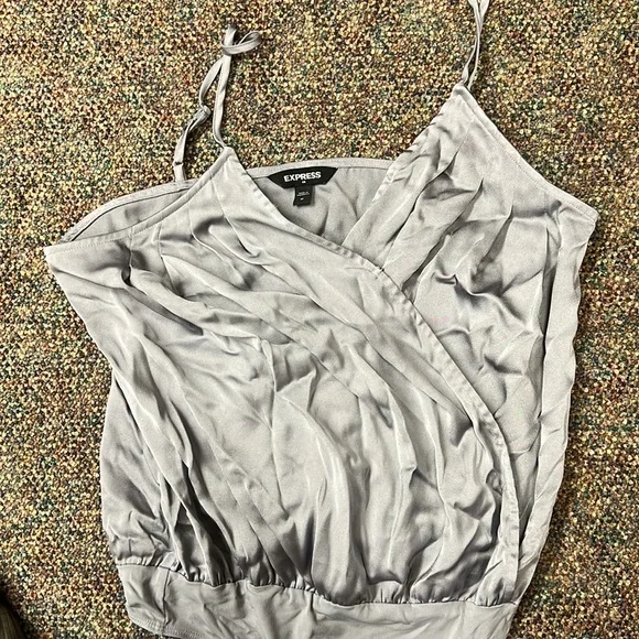 Express Medium grey low cut bodysuit blouse - Picture 3 of 4